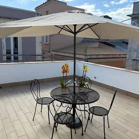 Domus Laureti * アヴォラ